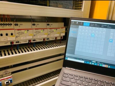 תכנות בקרים